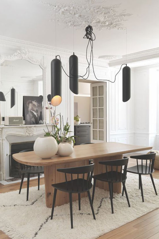 Décoration d'une salle à manger dans le style haussmannien, appartement parisien, moderne et lumineux